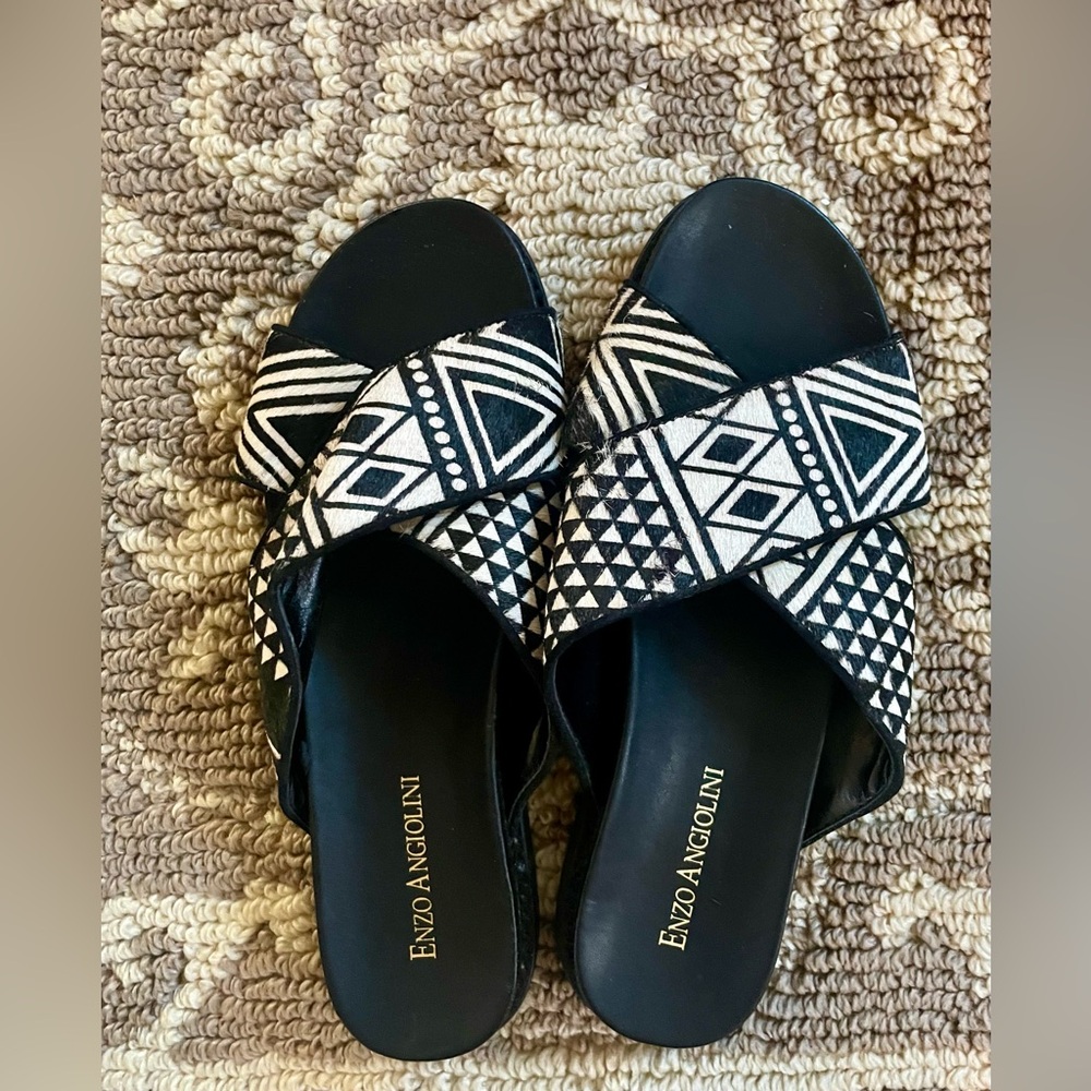 Enzo Angiolini cross band sandal